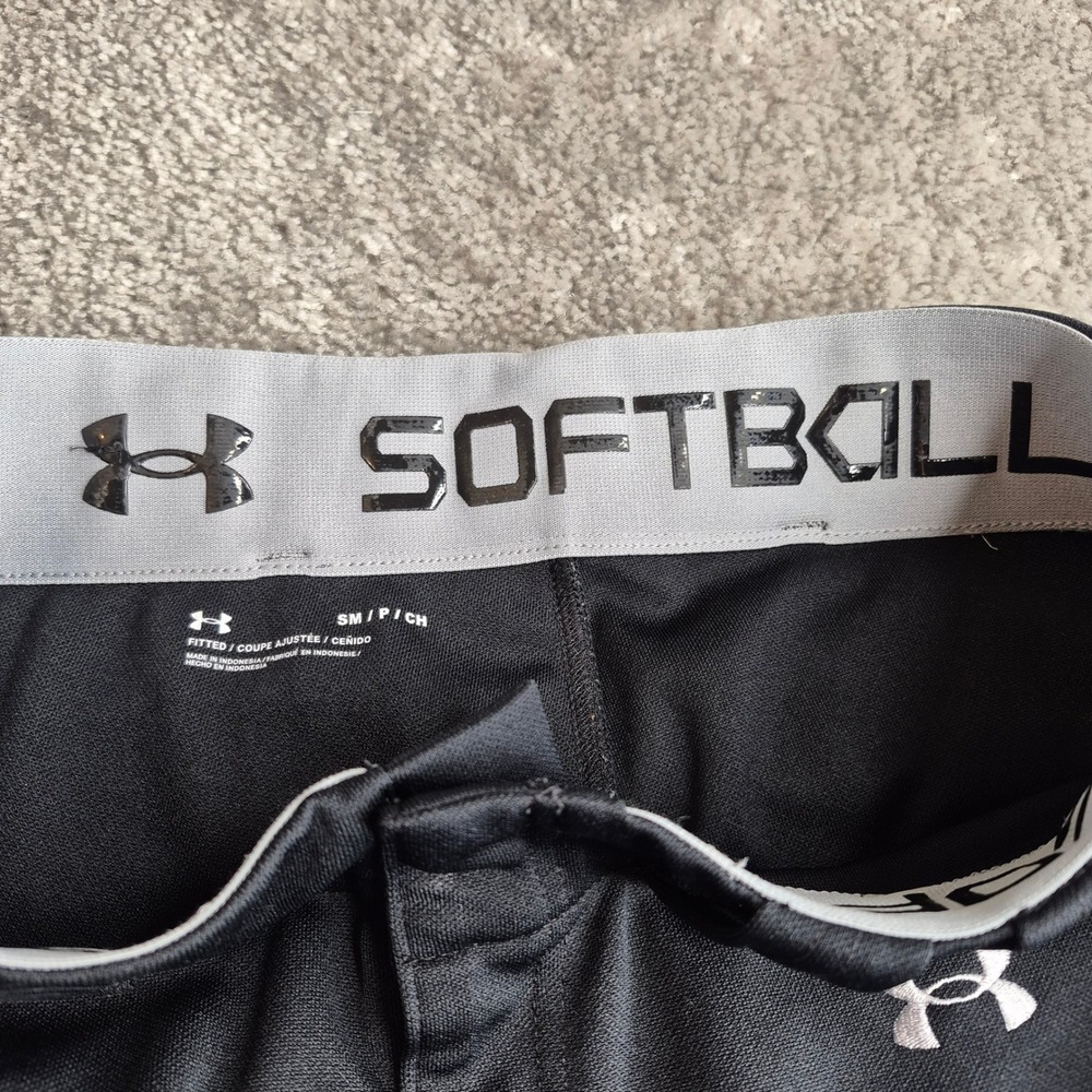 Under Armour Womens Small Black Softball Pants Fitted Performance Knicker UA - Picture 3 of 11